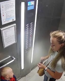 Опасный лифт в жилом комплексе Челябинска вызывает тревогу жильцов